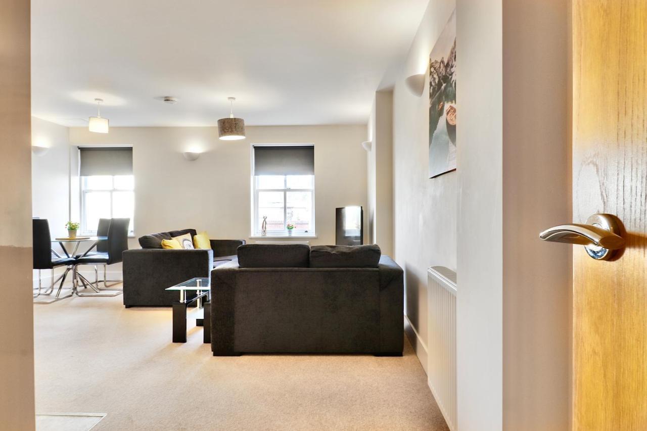 Sapphire Serviced Apartment Chelmsford Exteriör bild