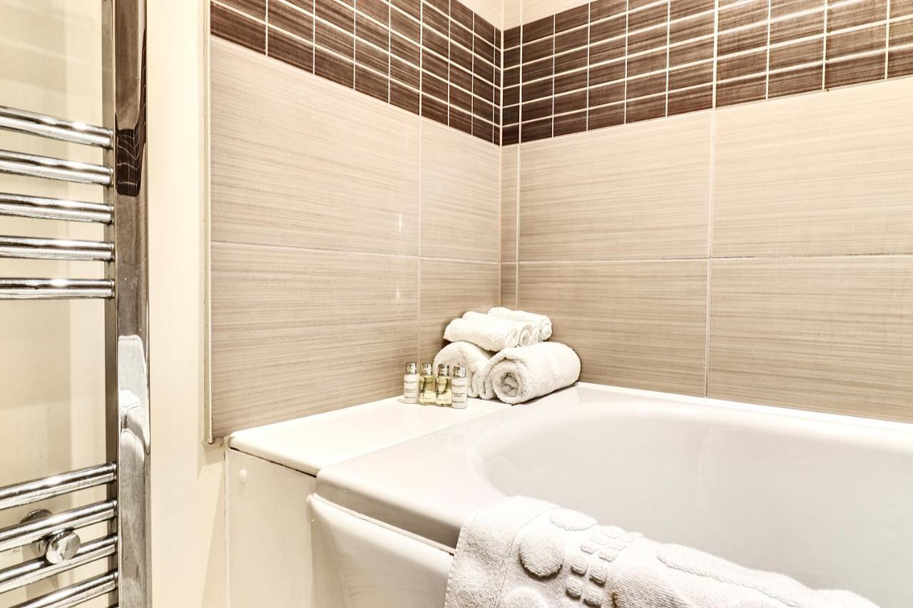 Sapphire Serviced Apartment Chelmsford Exteriör bild